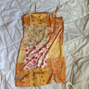 Yellow silk short dress